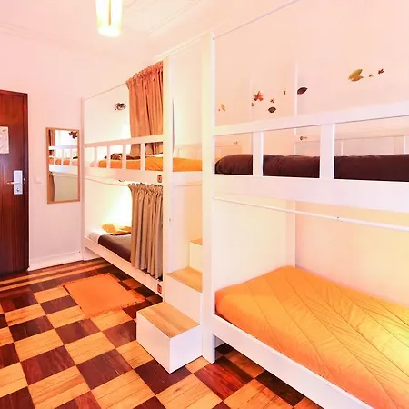 Lisboa Central Hostel *