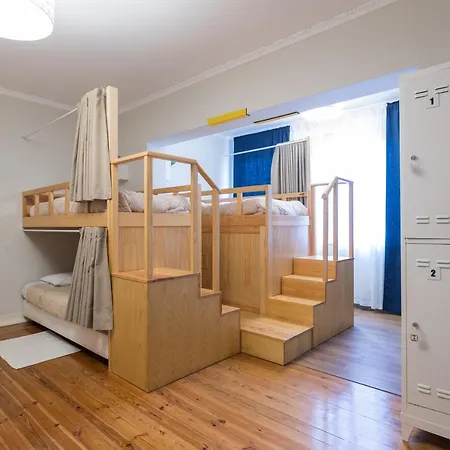 Hostel Lisboa Central Hostel *