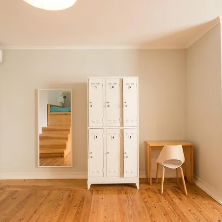 Hostel Lisboa Central Hostel *